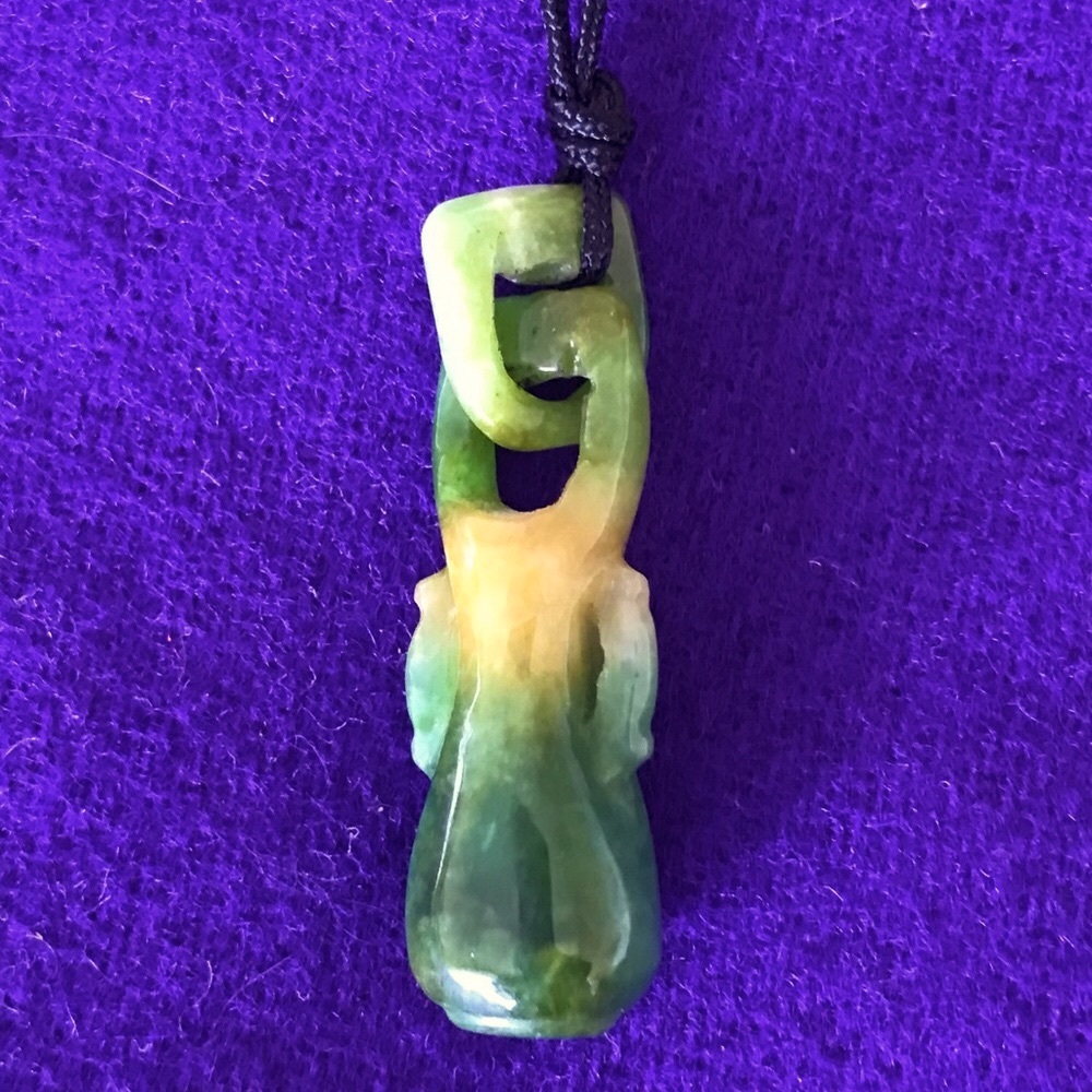 Jade Vase Pendant